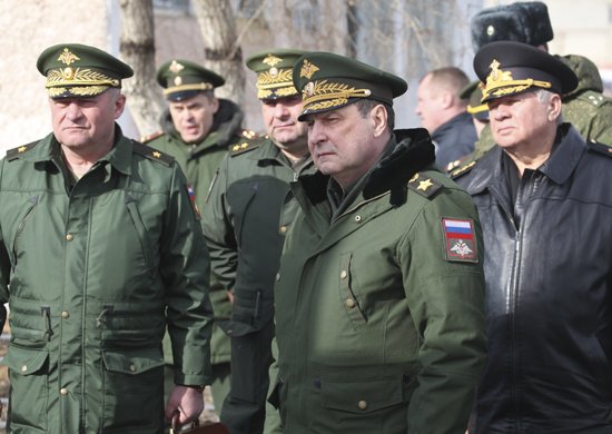 Deputy Defence Minister General of the Army of Russia, Dmitry Bulgakov has arrived in Khabarovsk Krai near North Korea to inspect troops