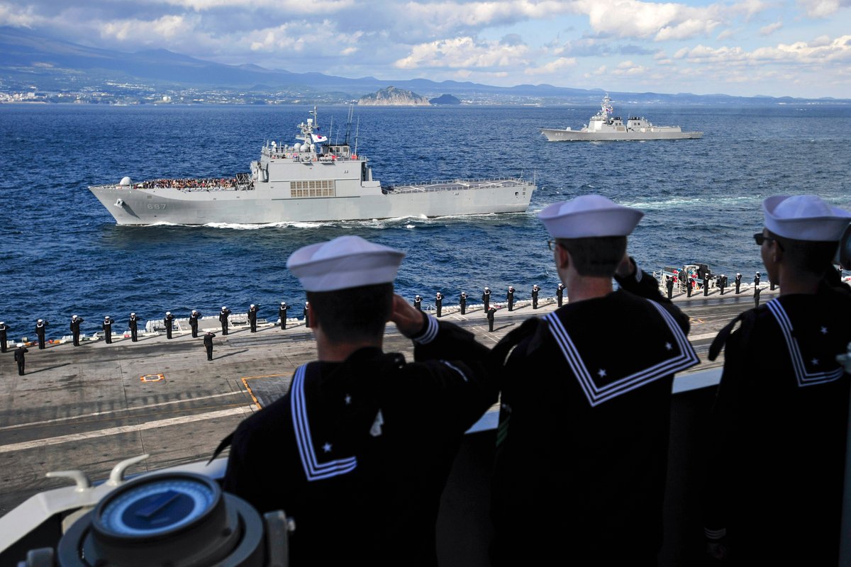#USSRonaldReagan, #USSChancellorsville, #USSBenfold sail in formation with ships from multiple nations as part of the ongoing International Fleet Review hosted by the Republic of Korea Navy.