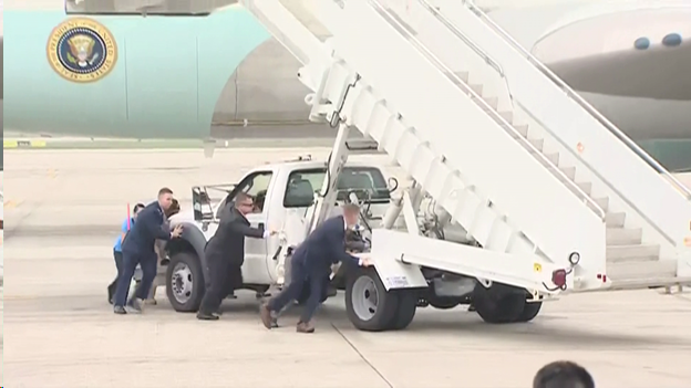 Kim-Trump summit: Looks like the staircase truck had an engine problem, and men in suits had to push it away from Air Force One.   