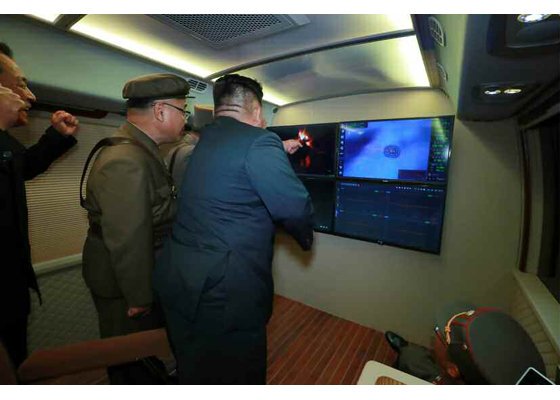 23 Rodong Sinmun dispatches pictures of North Korea's Aug 2 test-launch