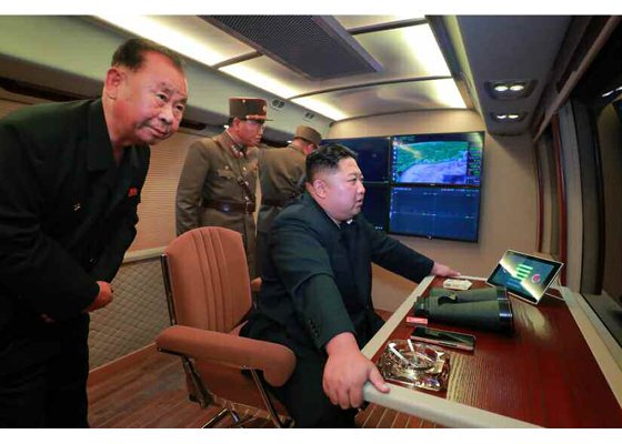23 Rodong Sinmun dispatches pictures of North Korea's Aug 2 test-launch